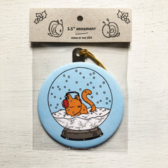 snow globe kitty ornament